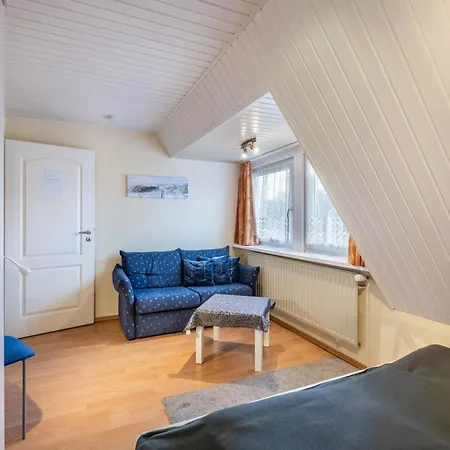Apartment Kampstraße Obergeschoss *